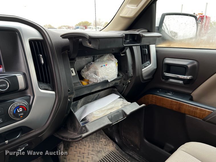 image for item DO8933 2015 GMC Sierra 1500  Double Cab pickup truck