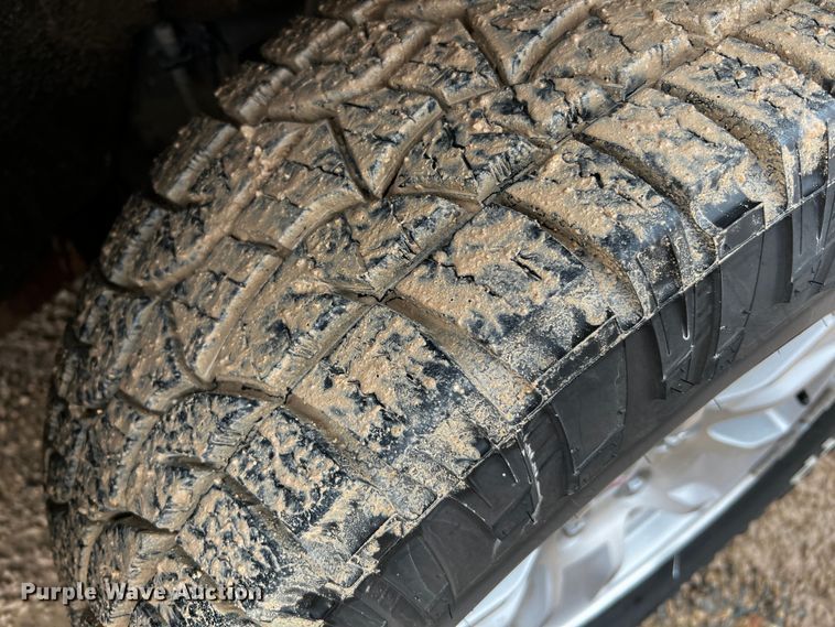 image for item DO8933 2015 GMC Sierra 1500  Double Cab pickup truck