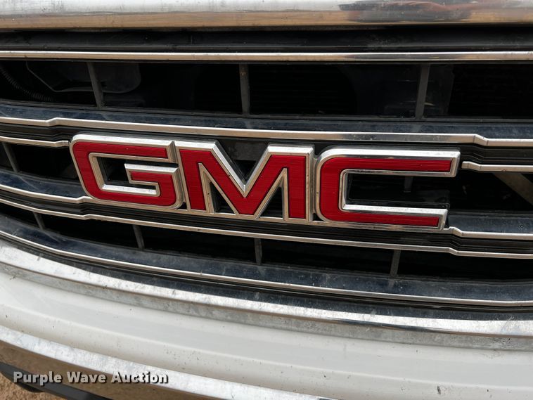 image for item DO8933 2015 GMC Sierra 1500  Double Cab pickup truck