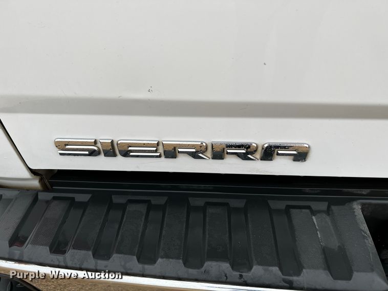 image for item DO8933 2015 GMC Sierra 1500  Double Cab pickup truck