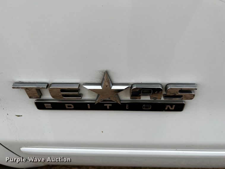 image for item DO8933 2015 GMC Sierra 1500  Double Cab pickup truck