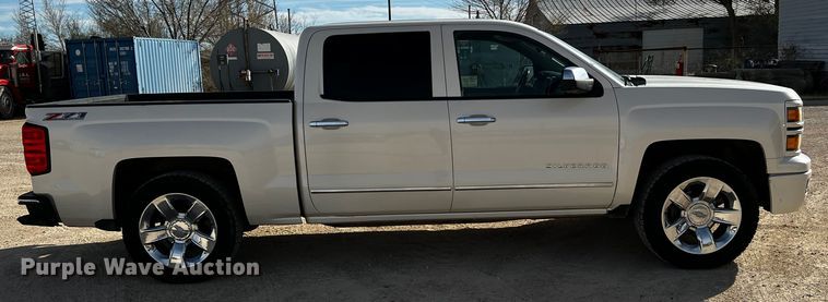 image for item DO8935 2014 Chevrolet Silverado 1500  Crew Cab pickup truck