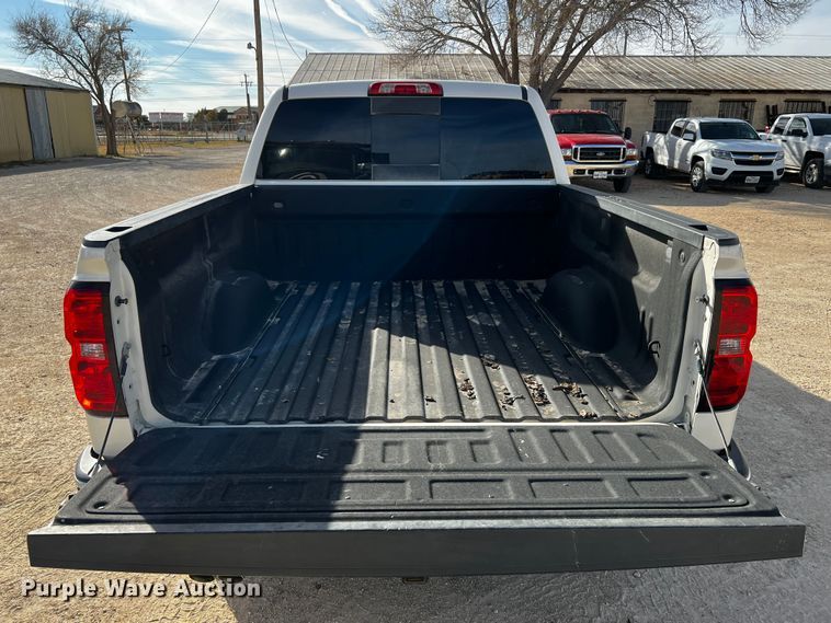 image for item DO8935 2014 Chevrolet Silverado 1500  Crew Cab pickup truck