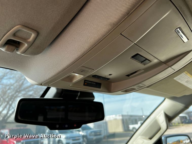 image for item DO8935 2014 Chevrolet Silverado 1500  Crew Cab pickup truck