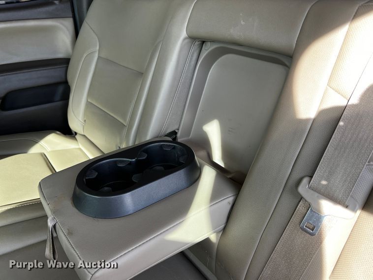 image for item DO8935 2014 Chevrolet Silverado 1500  Crew Cab pickup truck