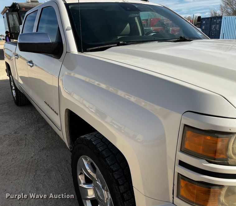 image for item DO8935 2014 Chevrolet Silverado 1500  Crew Cab pickup truck