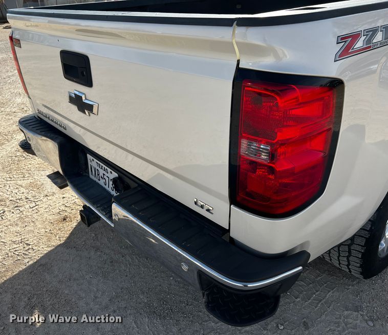 image for item DO8935 2014 Chevrolet Silverado 1500  Crew Cab pickup truck