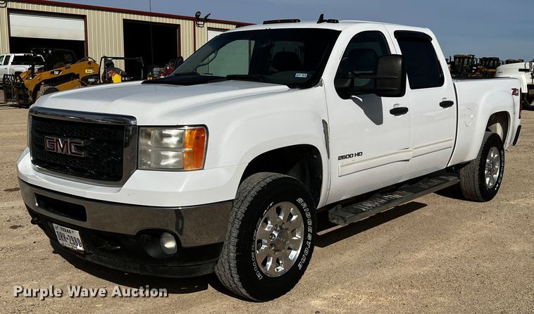 image for item DO8936 2011 GMC Sierra 2500HD  Crew Cab pickup truck