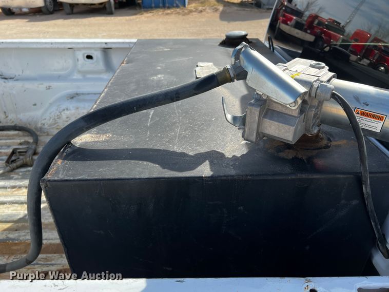 image for item DO8936 2011 GMC Sierra 2500HD  Crew Cab pickup truck