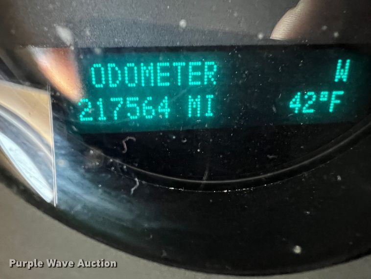 image for item DO8936 2011 GMC Sierra 2500HD  Crew Cab pickup truck