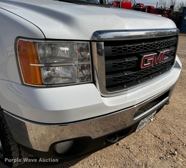 image for item DO8936 2011 GMC Sierra 2500HD  Crew Cab pickup truck