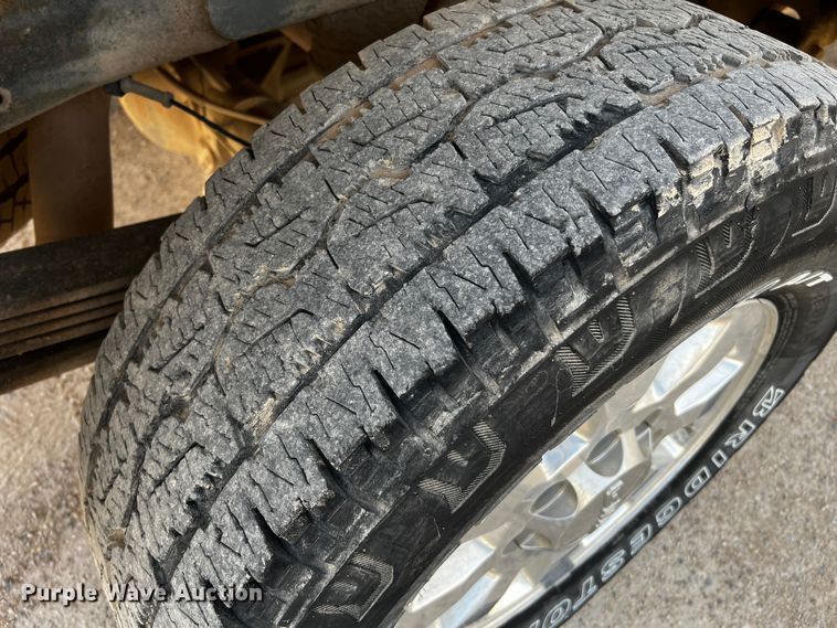 image for item DO8936 2011 GMC Sierra 2500HD  Crew Cab pickup truck