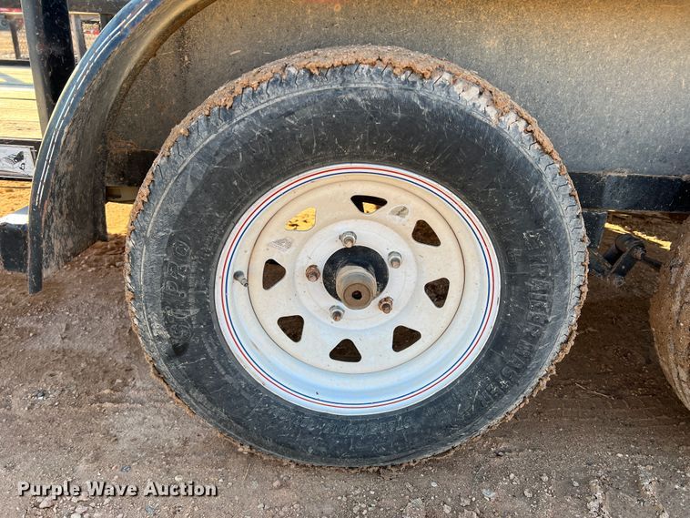 image for item DO8938 2013 Texas Bragg  utility trailer