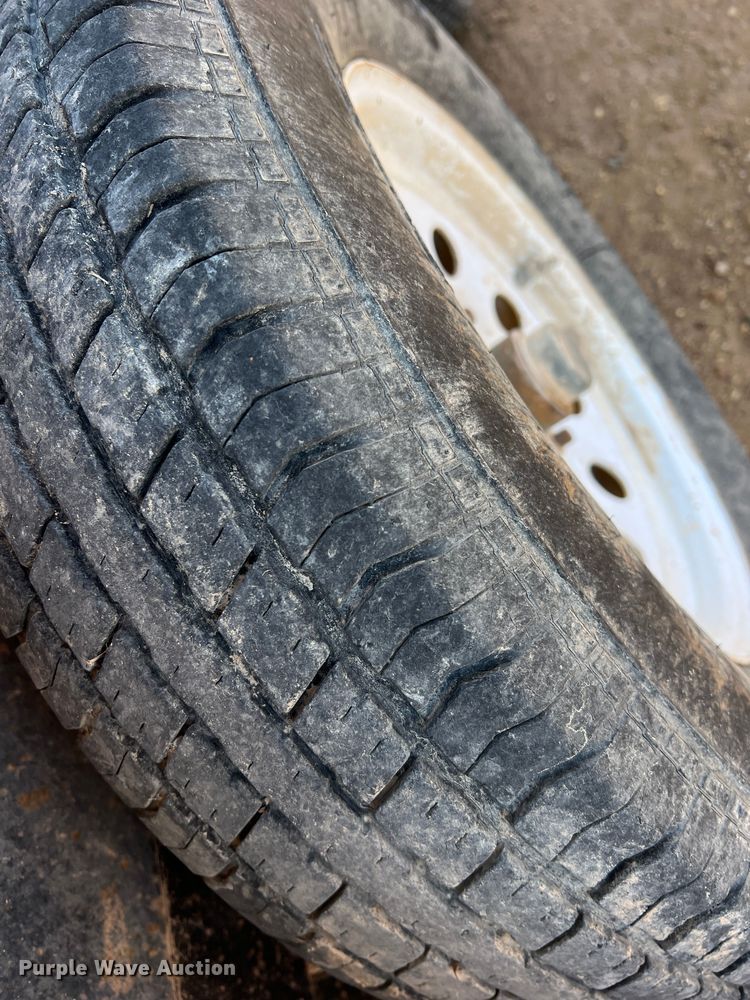 image for item DO8939 2007 Top Hat  utility trailer