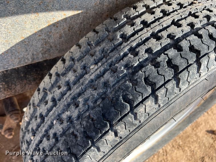 image for item DO8939 2007 Top Hat  utility trailer