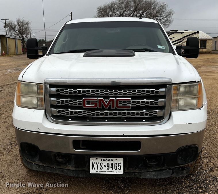 image for item DO8940 2013 GMC Sierra 2500HD  Ext. Cab pickup truck