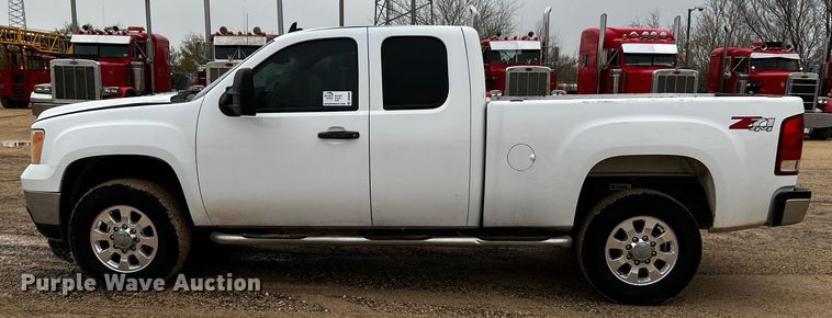 image for item DO8940 2013 GMC Sierra 2500HD  Ext. Cab pickup truck