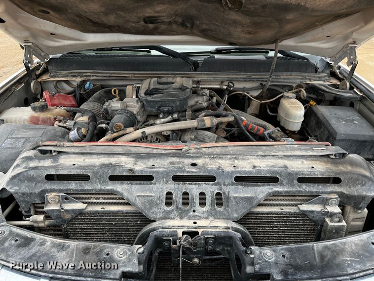 image for item DO8940 2013 GMC Sierra 2500HD  Ext. Cab pickup truck