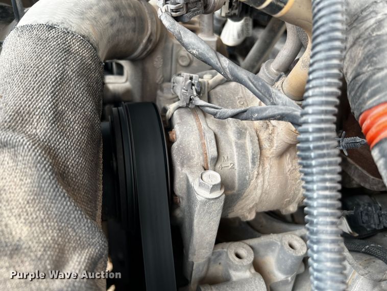 image for item DO8940 2013 GMC Sierra 2500HD  Ext. Cab pickup truck