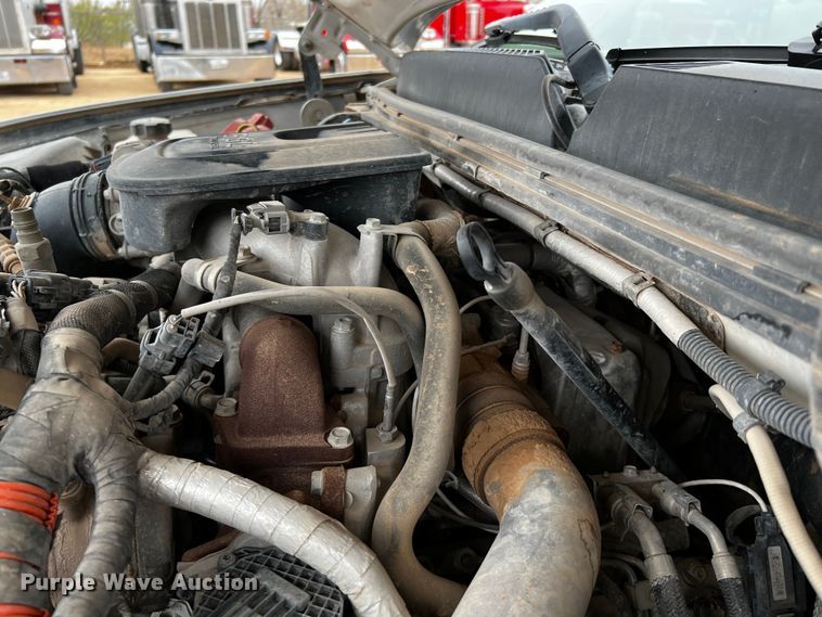 image for item DO8940 2013 GMC Sierra 2500HD  Ext. Cab pickup truck