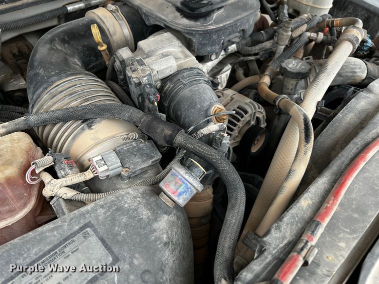 image for item DO8940 2013 GMC Sierra 2500HD  Ext. Cab pickup truck