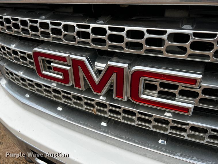 image for item DO8940 2013 GMC Sierra 2500HD  Ext. Cab pickup truck