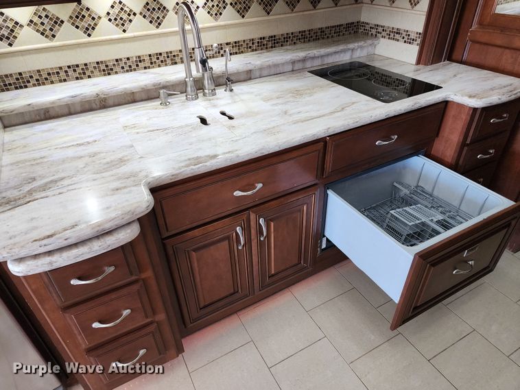 image for item DO8941 2012 Entegra Coach Anthem  RV