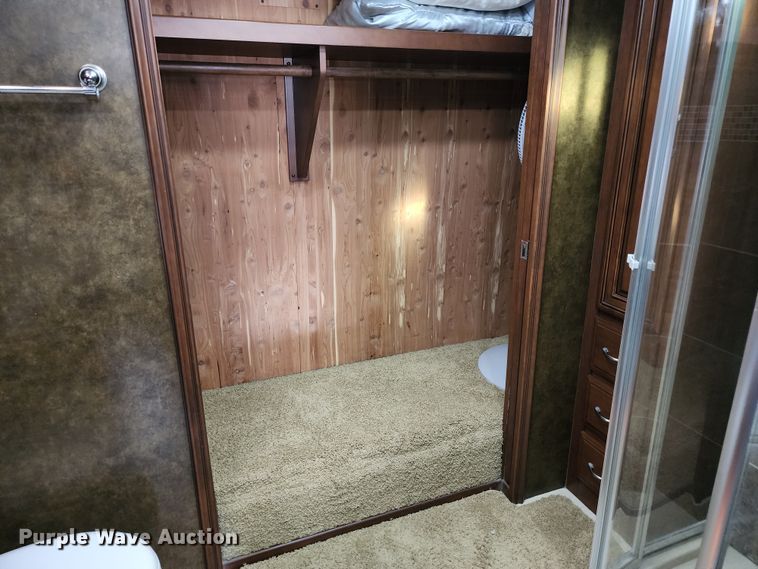 image for item DO8941 2012 Entegra Coach Anthem  RV