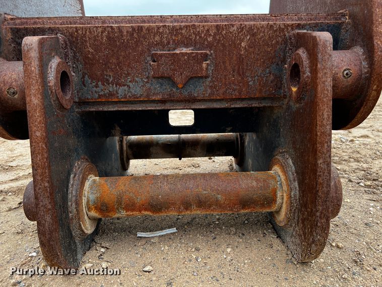 36"W excavator grubber in Big Spring, TX Item DO8979 sold Purple Wave