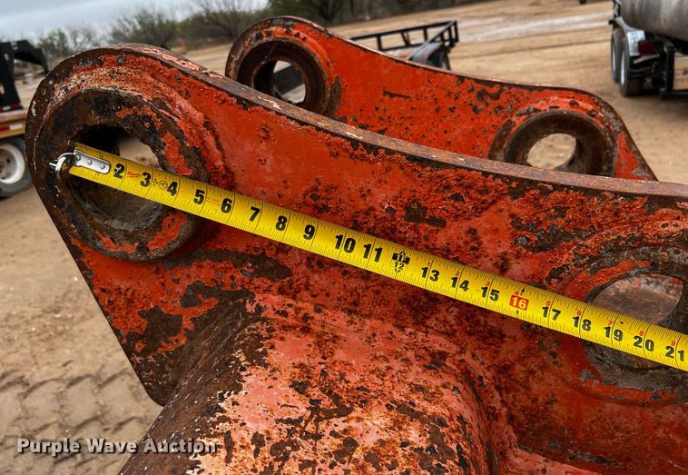 image for item DO8980 John Deere Hitachi  46"W excavator bucket
