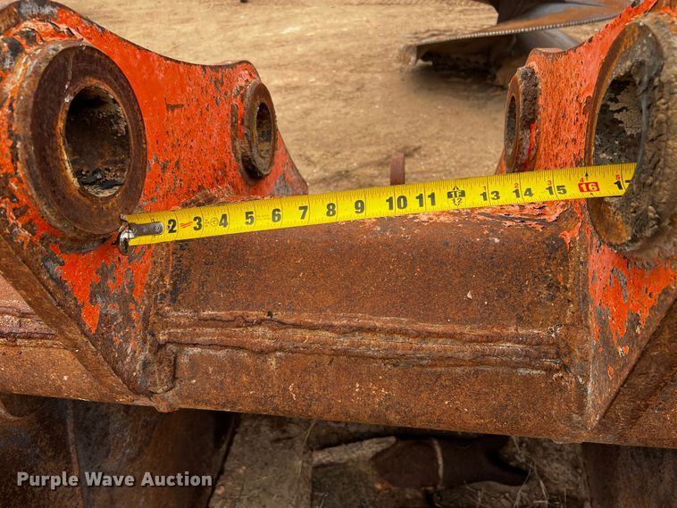 image for item DO8980 John Deere Hitachi  46"W excavator bucket