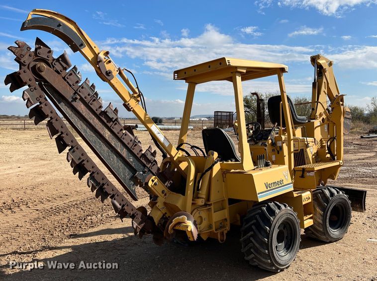 image for item DO8985 1999 Vermeer V5750  trencher