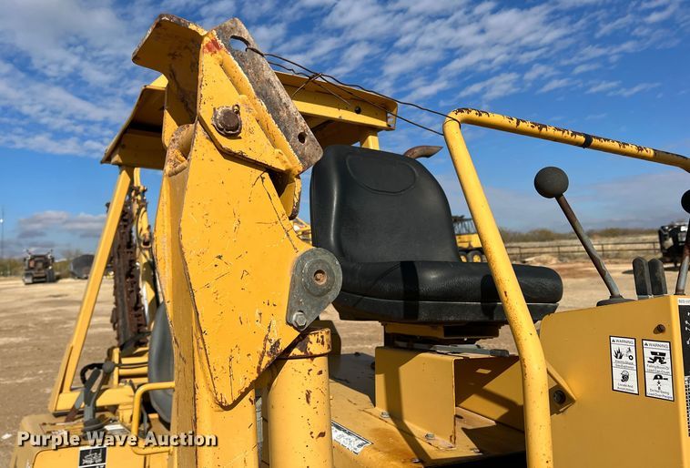 image for item DO8985 1999 Vermeer V5750  trencher