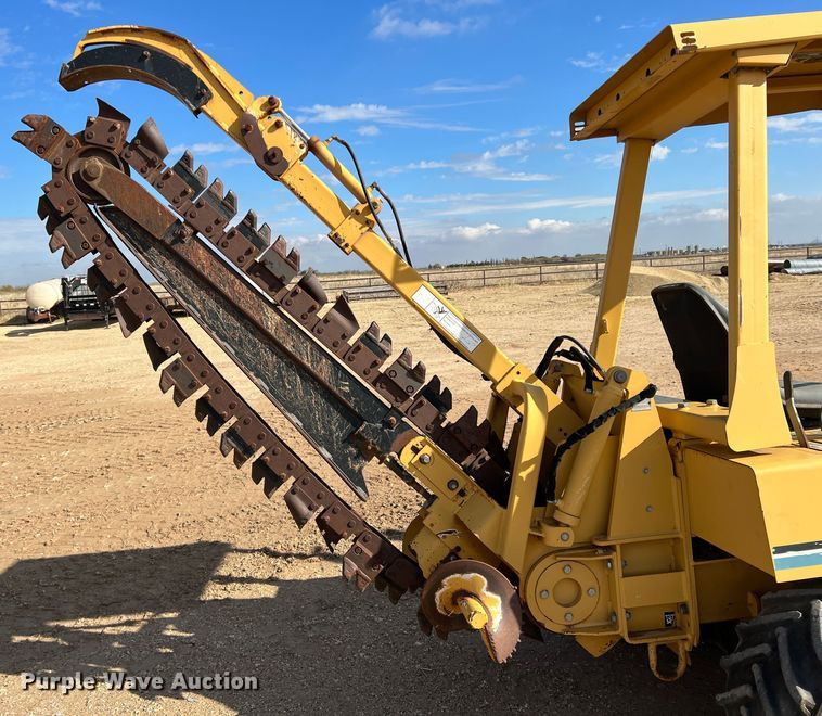 image for item DO8985 1999 Vermeer V5750  trencher