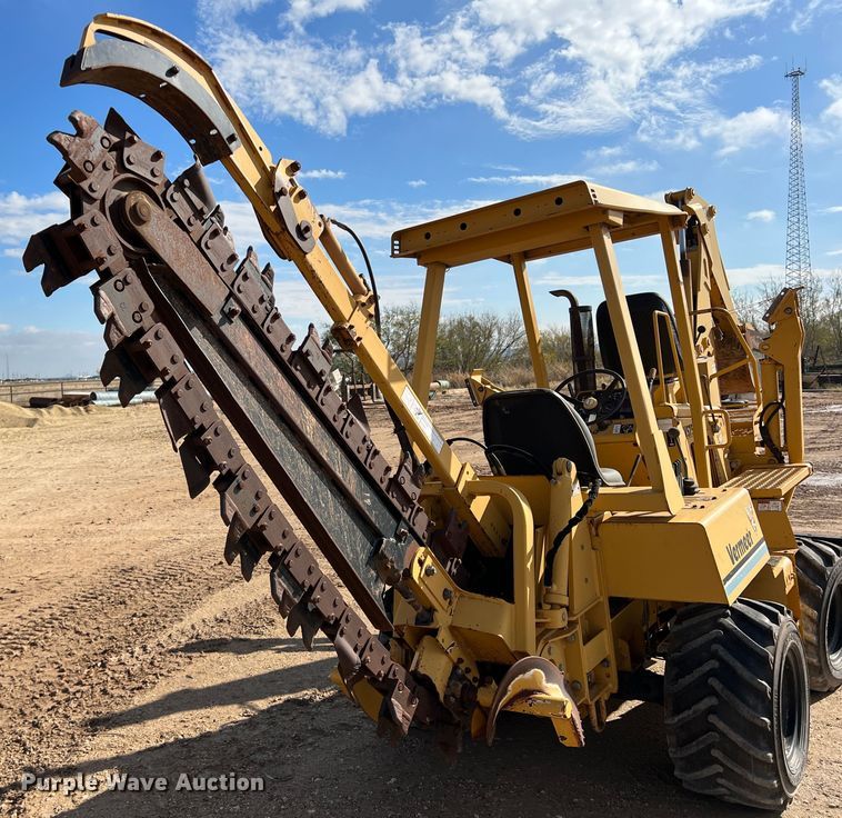 image for item DO8985 1999 Vermeer V5750  trencher