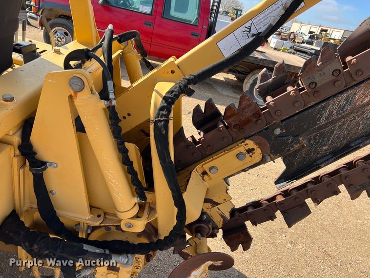 image for item DO8985 1999 Vermeer V5750  trencher