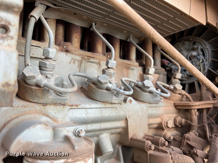 image for item DO8985 1999 Vermeer V5750  trencher