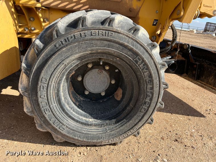 image for item DO8985 1999 Vermeer V5750  trencher