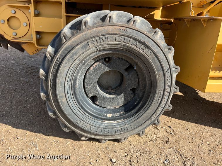 image for item DO8985 1999 Vermeer V5750  trencher