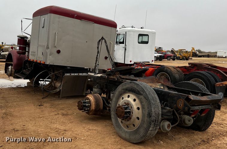 image for item DQ1937 1981 Kenworth W900  semi truck