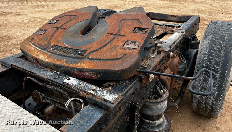 image for item DQ1937 1981 Kenworth W900  semi truck