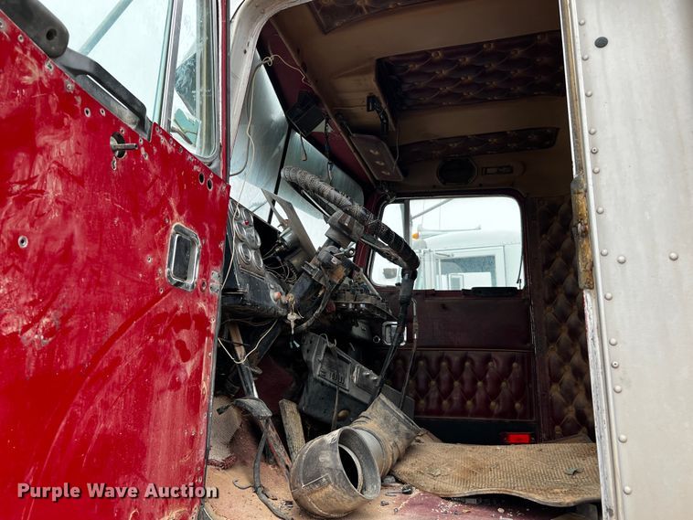 image for item DQ1937 1981 Kenworth W900  semi truck