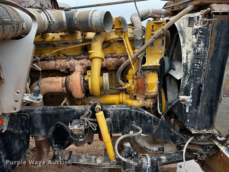 image for item DQ1937 1981 Kenworth W900  semi truck