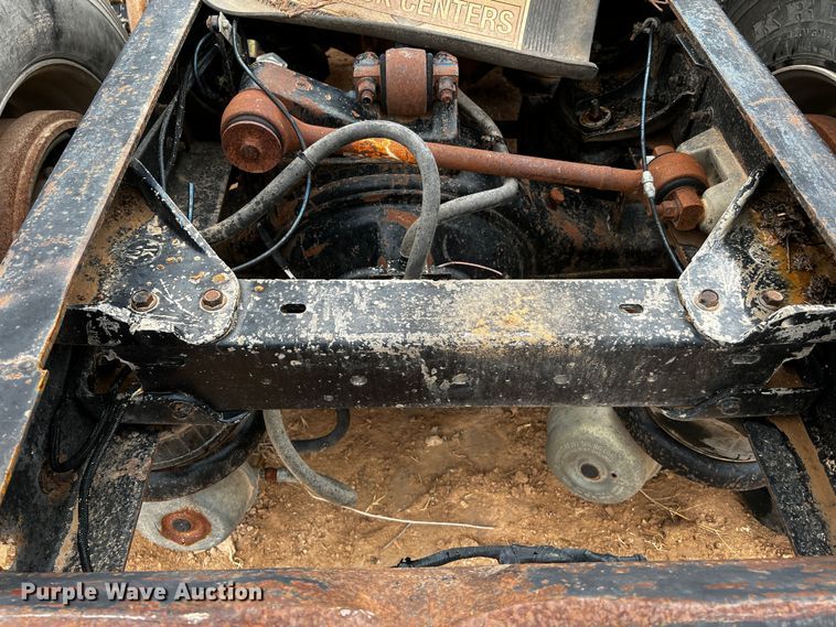 image for item DQ1937 1981 Kenworth W900  semi truck