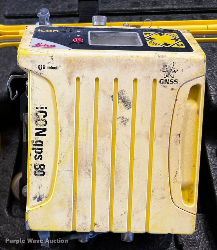 image for item MF9780 Leica  GPS System