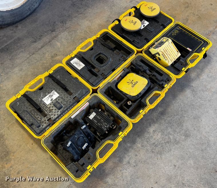 image for item MK9754 Leica  GPS system