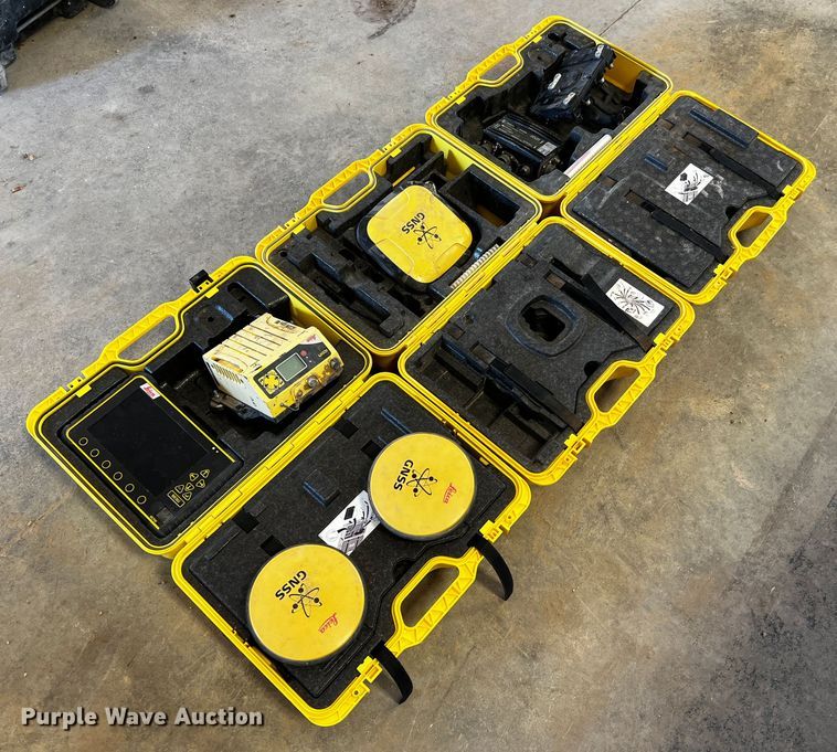 image for item MK9754 Leica  GPS system