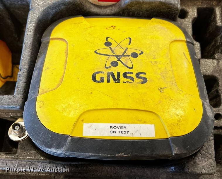 image for item MK9754 Leica  GPS system