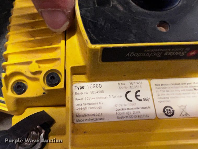 image for item MK9759 Leica  GPS system equipment