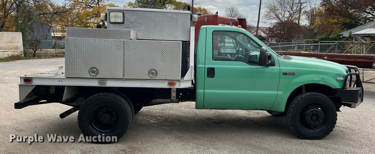 image for item DO8968 2004 Ford F550  brush fire truck